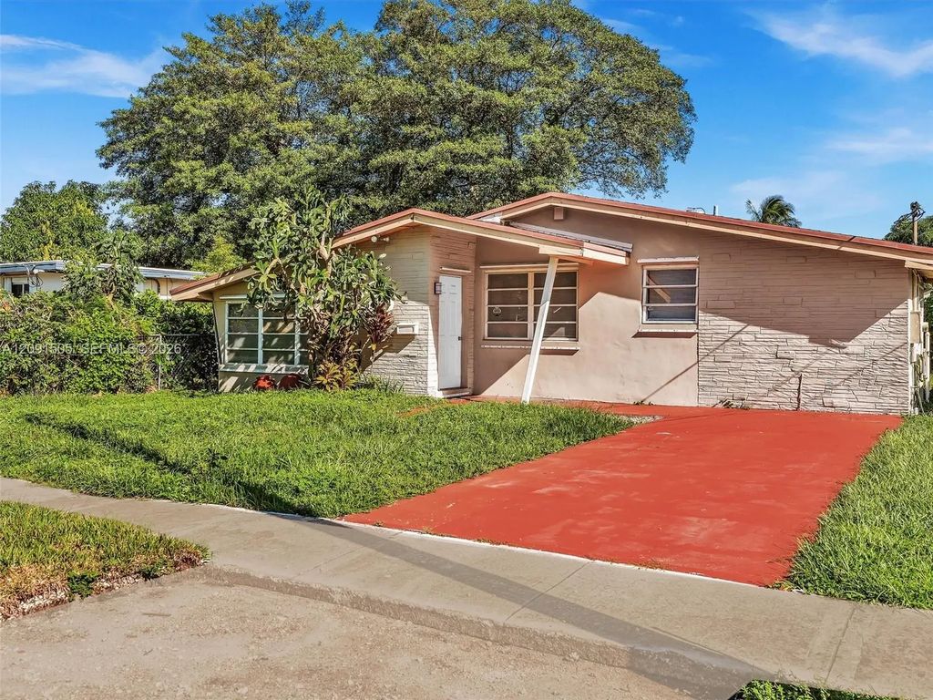 365 Ne 171st Terrace, North Miami Beach
