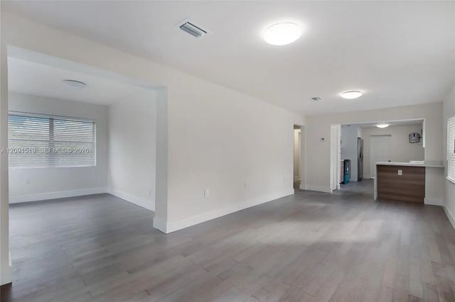 5 of 14 - 522 Nw 47th Terrace, Miami, FL