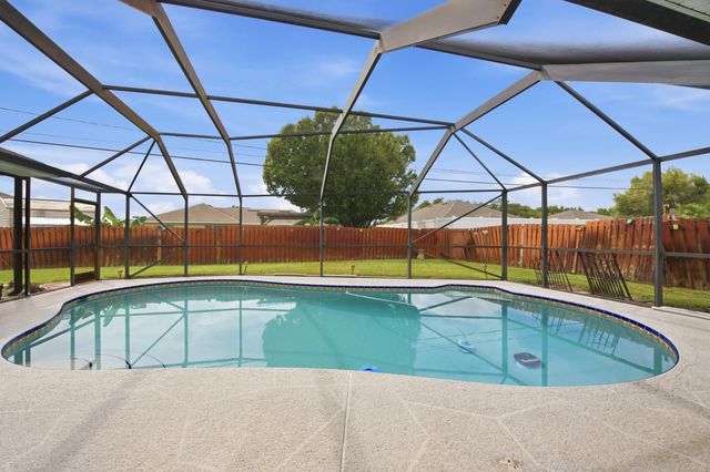 4 of 44 - 1980 Sw Aguero Street, Port St. Lucie, FL