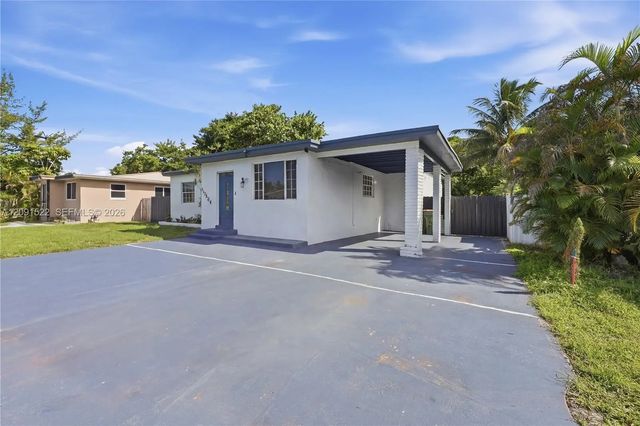 2 of 26 - 1170 Ne 135th Street, North Miami, FL