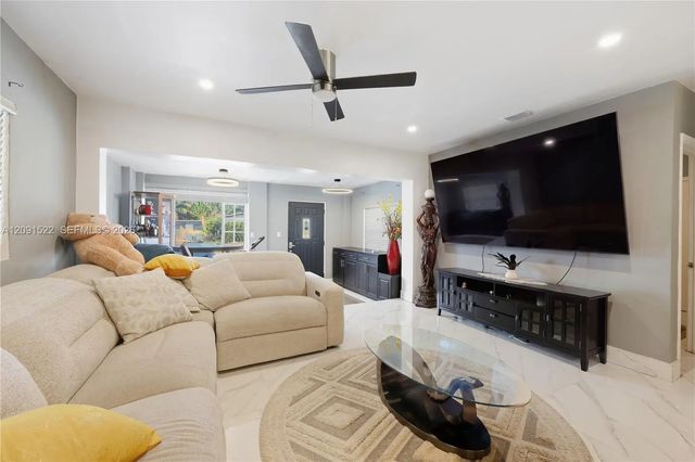 4 of 26 - 1170 Ne 135th Street, North Miami, FL
