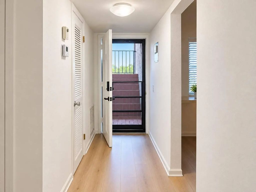 4242 Deste Court #201, Lake Worth