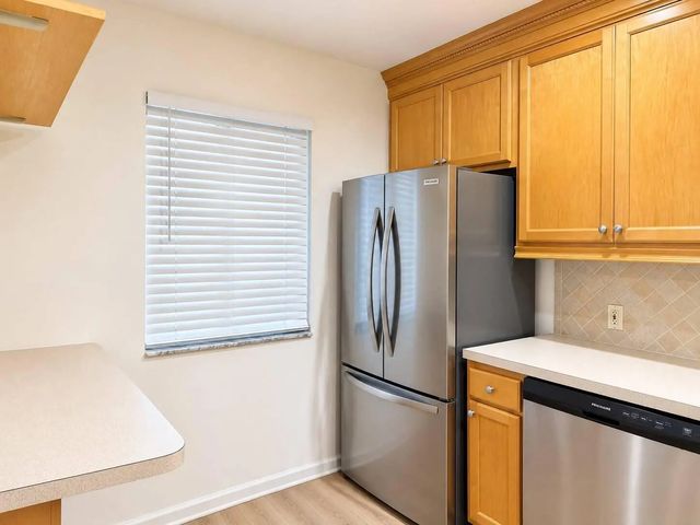 4 of 16 - 4242 Deste Court #201, Lake Worth, FL