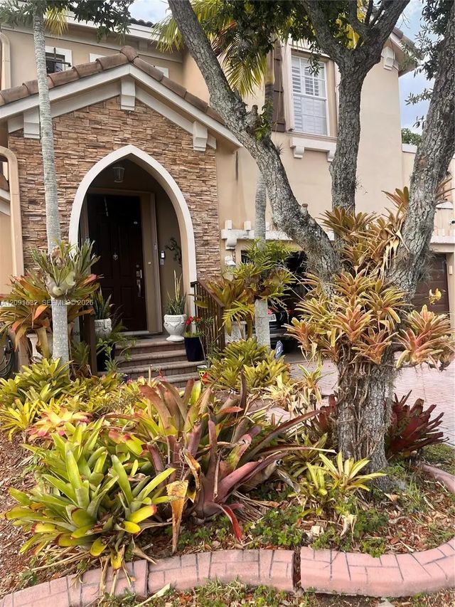 5 of 77 - 15257 Sw 8th Way, Miami, FL