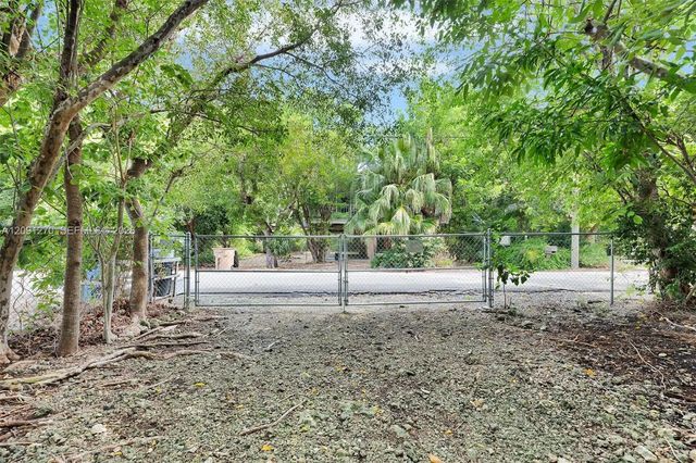 4 of 32 - 110 Indian Avenue, Tavernier, FL