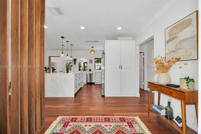 4 of 43 - 6751 Sw 30th Street, Miami, FL