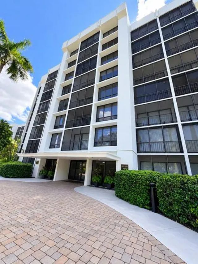 2 of 8 - 6845 Willow Wood Drive, Boca Raton, FL