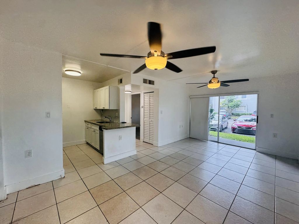 1080 N Benoist Farms Road #108, West Palm Beach