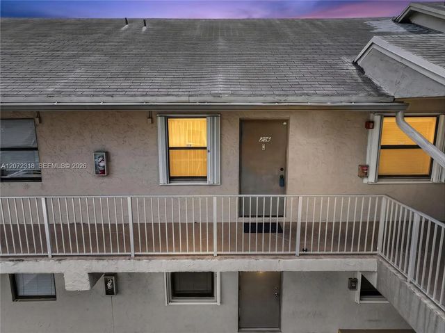 7670 Sw 152nd Avenue #206, Miami