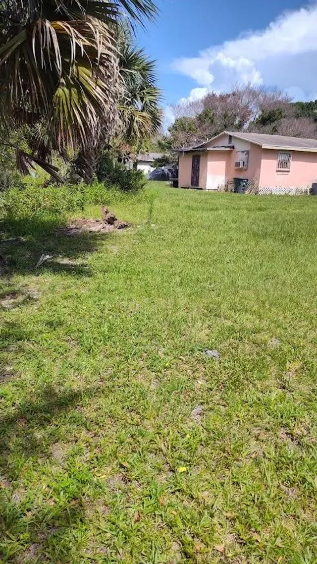 4 of 6 - 1203 Avenue G, Fort Pierce, FL