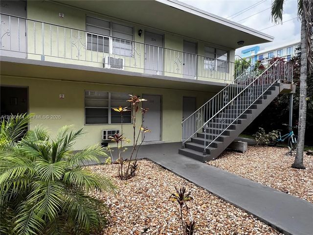 2 of 11 - 13 Ne 2nd Avenue #104, Dania Beach, FL