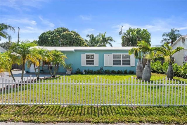 3 of 36 - 503 N Pennock Lane, Jupiter, FL