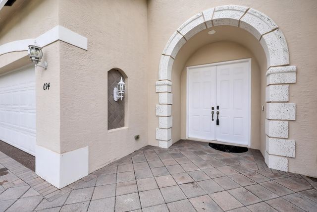 2 of 52 - 694 Sw Lake Charles Circle, Port St. Lucie, FL