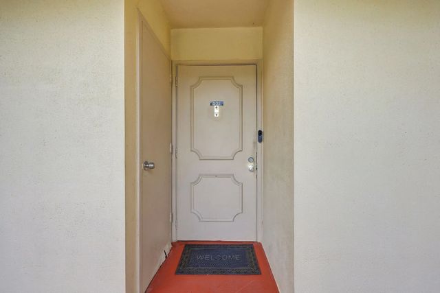 3 of 45 - 3810 Via Poinciana #202, Lake Worth, FL