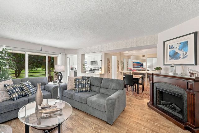 5 of 45 - 3810 Via Poinciana #202, Lake Worth, FL