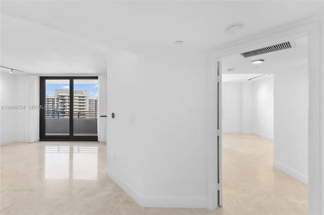 3 of 48 - 1330 West Avenue #1111, Miami Beach, FL
