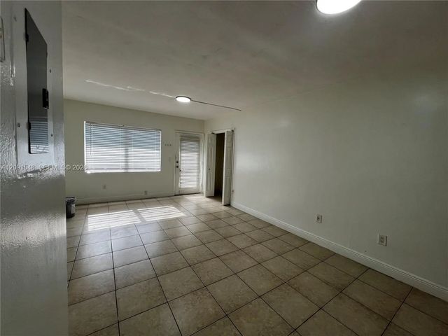 5 of 15 - 2072 Ne 169th Street #8, North Miami Beach, FL
