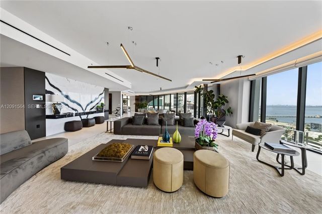4 of 44 - 1000 Ne Biscayne Boulevard #2202, Miami, FL