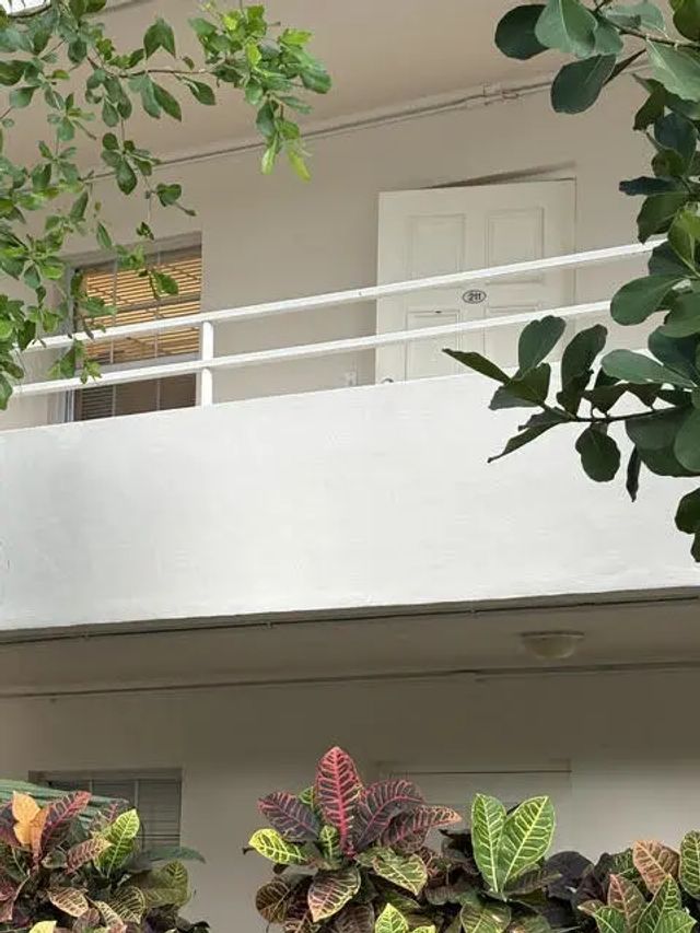 3800 Oaks Clubhouse Drive #unit 211, Pompano Beach