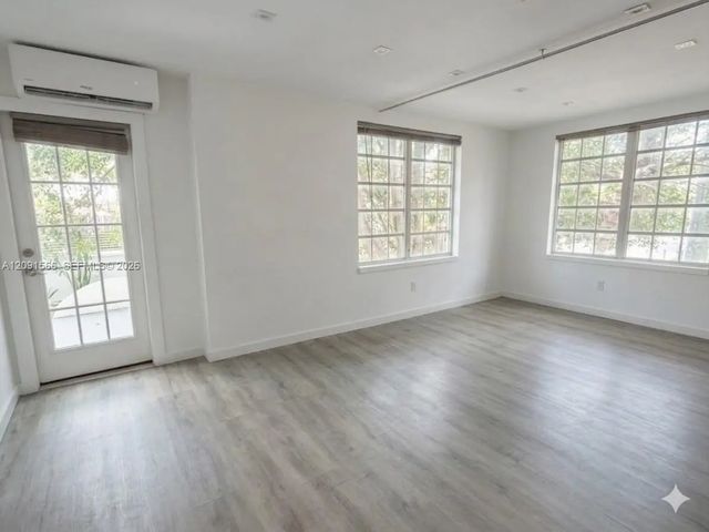 932 7th Street #932d, Miami Beach