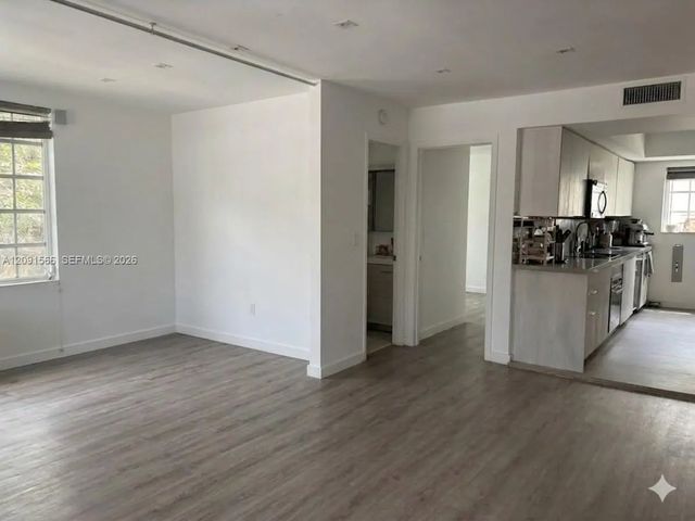 2 of 15 - 932 7th Street #932d, Miami Beach, FL