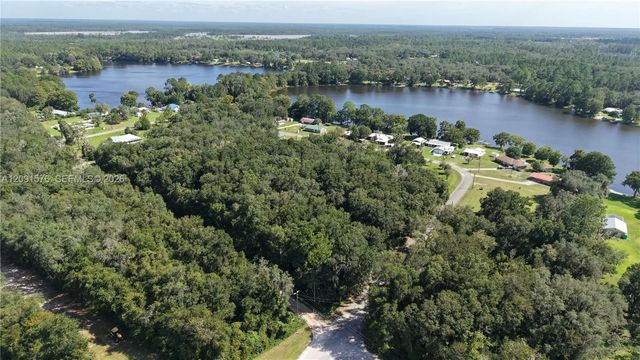 5 of 31 - 104 Twin Lake Grove Drive, , FL