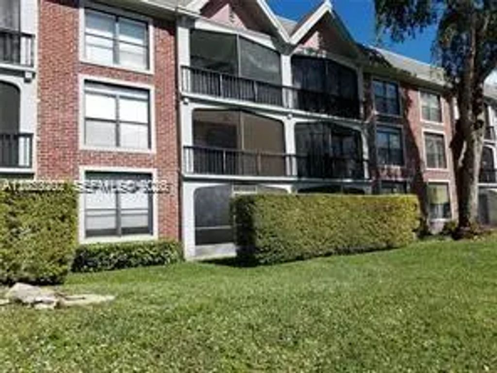 3760 Inverrary Drive #1s, Lauderhill