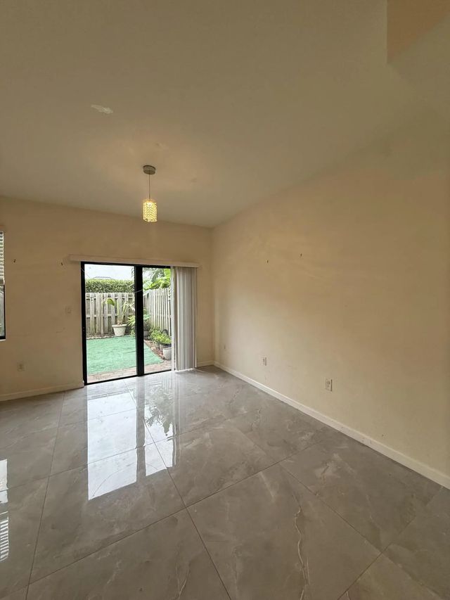 5 of 32 - 24911 Sw 114th Court #24911, Homestead, FL