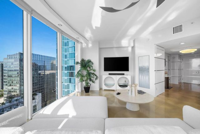 4 of 43 - 333 Las Olas Way #2702, Fort Lauderdale, FL