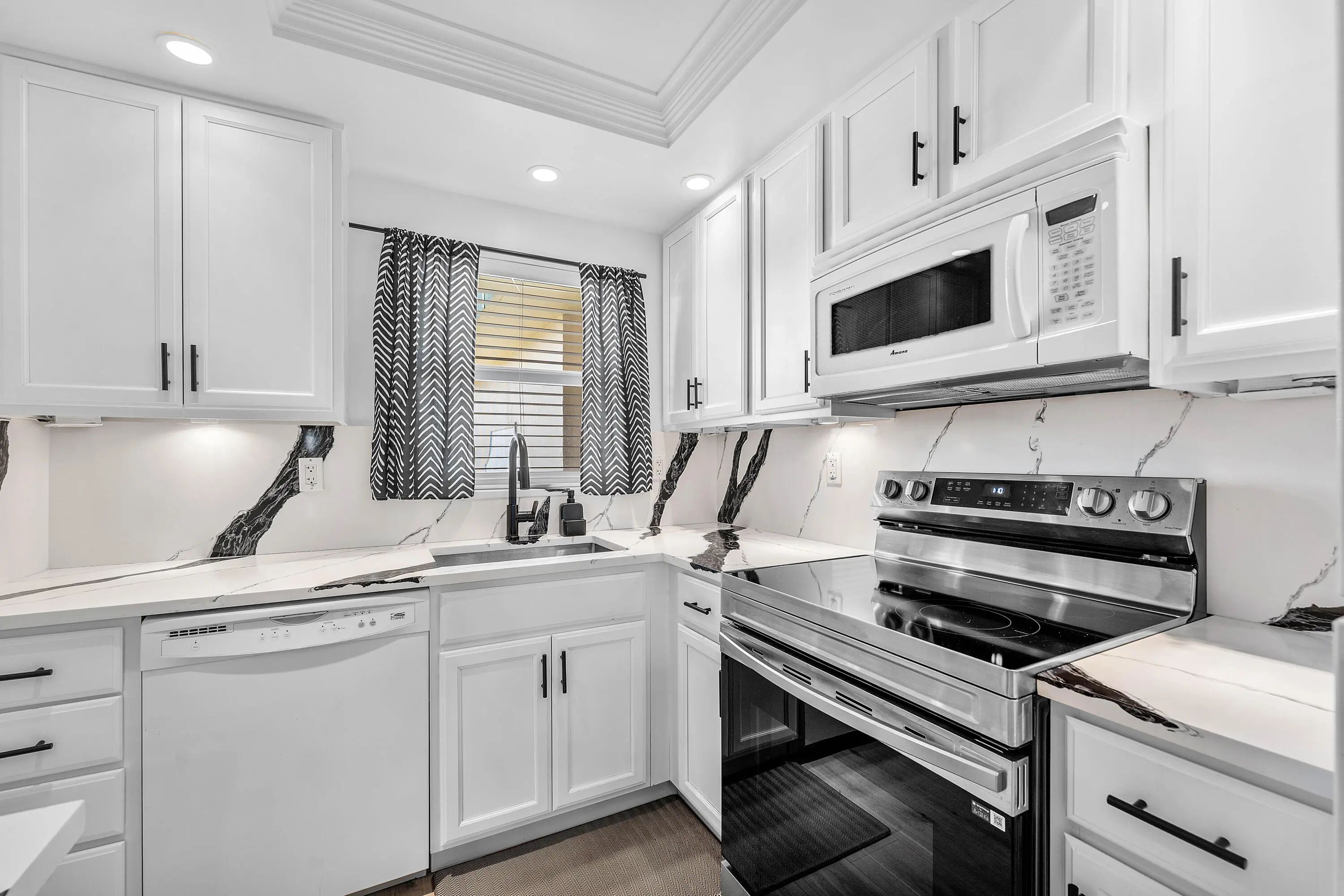 806 Se 7th Street #408, Deerfield Beach