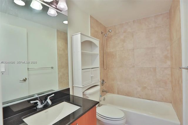 2 of 9 - 7501 E Treasure Drive #4k, North Bay Village, FL