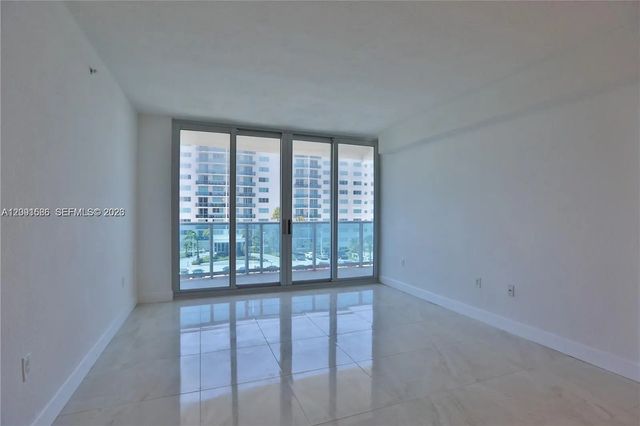 5 of 9 - 7501 E Treasure Drive #4k, North Bay Village, FL