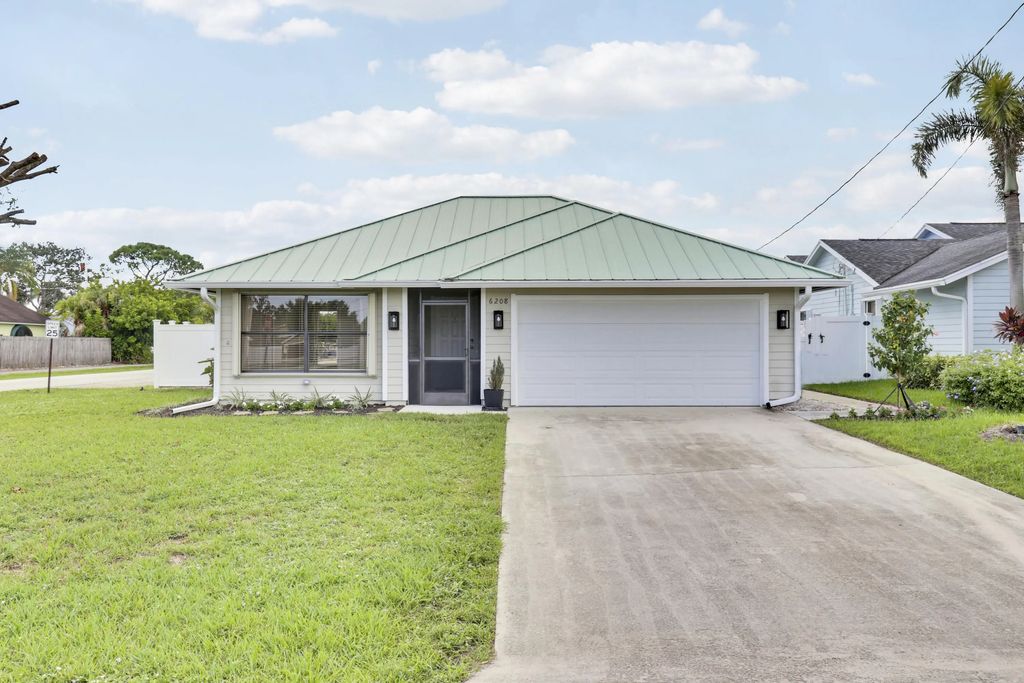 6208 Michael Street, Jupiter