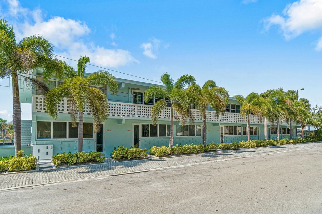 65 Se Spanish Trail #2070, Boca Raton