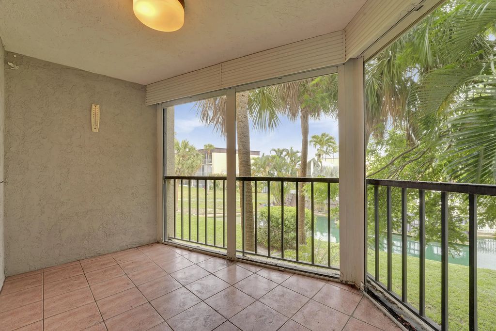 890 N Federal Highway #208, Lantana