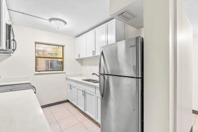 4 of 16 - 1880 N Congress Avenue #104, West Palm Beach, FL