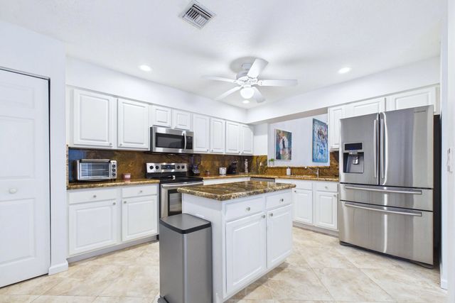 3 of 39 - 412 Coral Cove Drive, North Palm Beach, FL