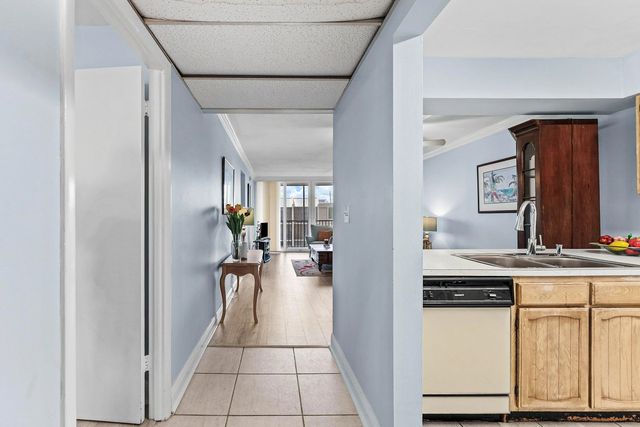 5 of 36 - 8 N Royal Palm Way #6040, Boca Raton, FL