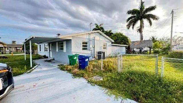 3 of 28 - 20500 Nw 28th Avenue, Miami Gardens, FL