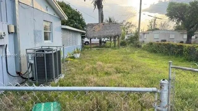 5 of 28 - 20500 Nw 28th Avenue, Miami Gardens, FL