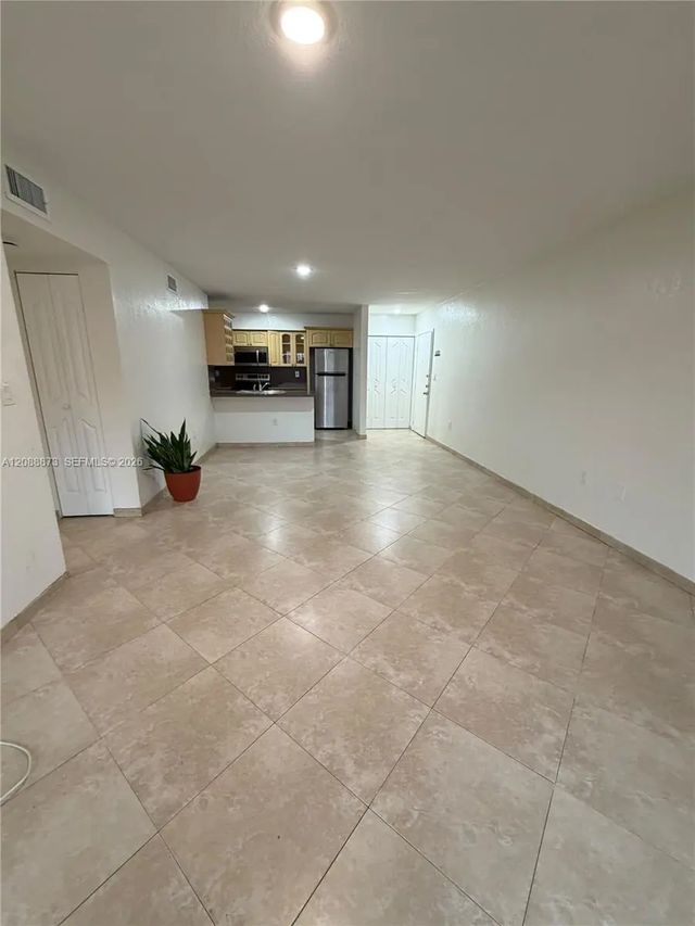 3 of 22 - 10115 Nw 9th St Circle #6-106, Miami, FL