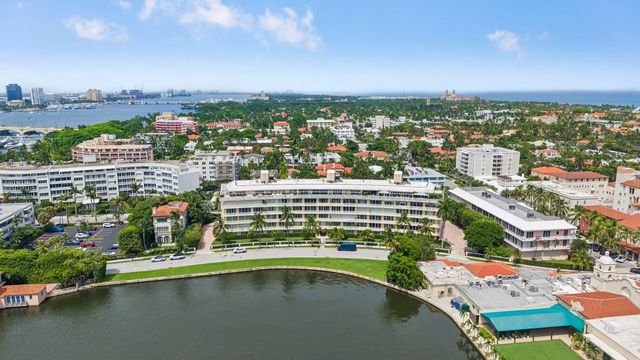 3 of 29 - 425 Worth Avenue #2f, Palm Beach, FL