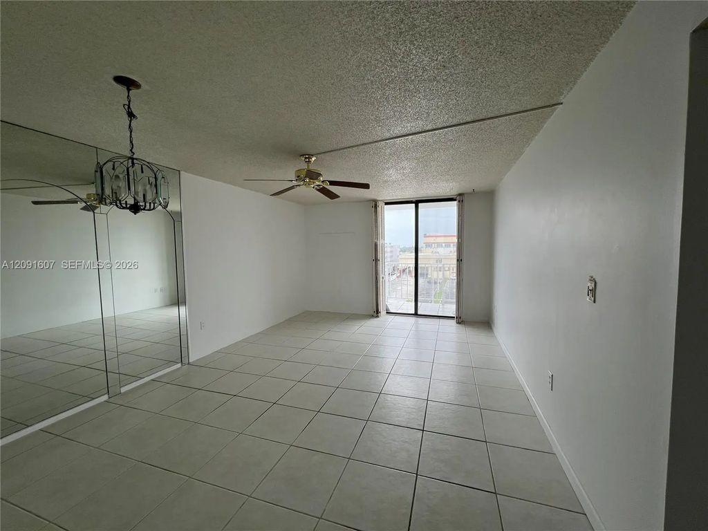 920 Ne 169th Street #504, North Miami Beach