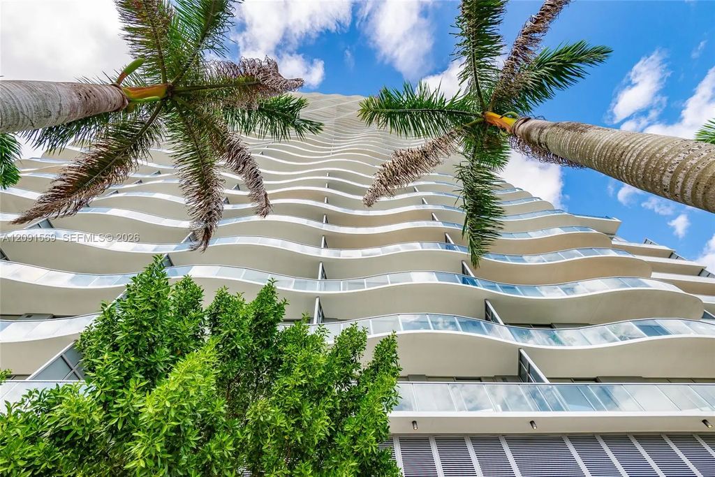 1400 Biscayne Boulevard #405, Miami