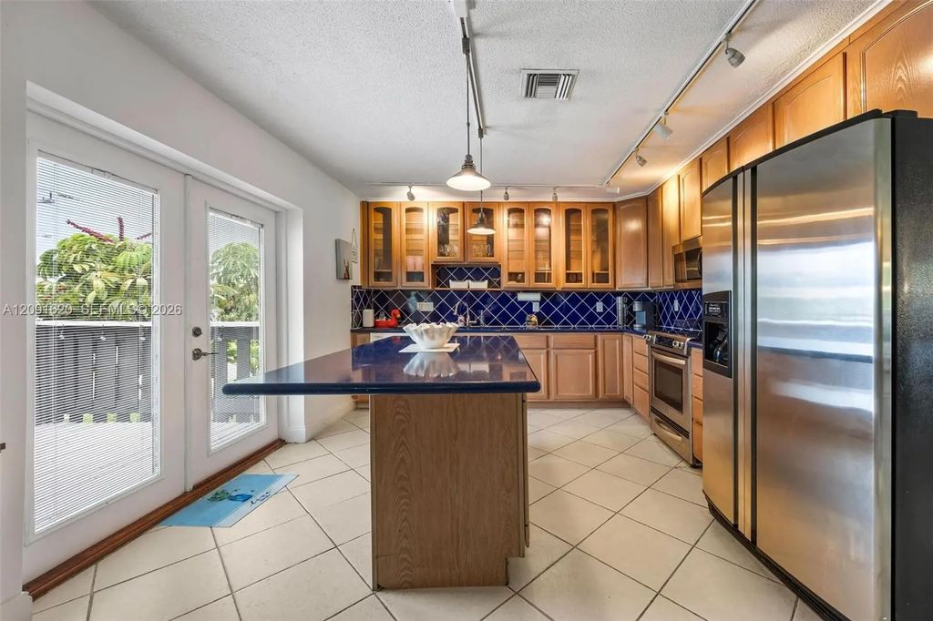 400 Se 31st Street #8, Fort Lauderdale