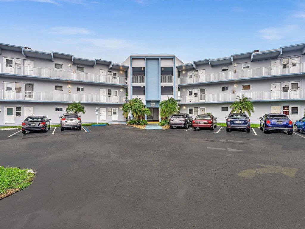 2309 Park Lane #316, Hollywood