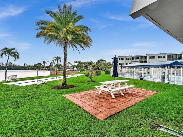 4 of 55 - 2309 Park Lane #316, Hollywood, FL