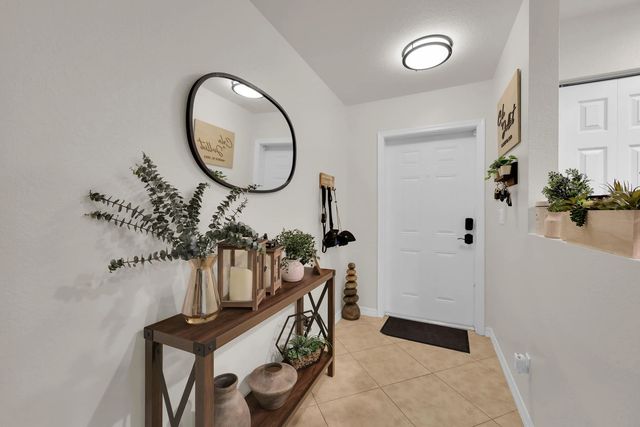 4 of 47 - 2591 Sw Marshfield Court, Port St. Lucie, FL