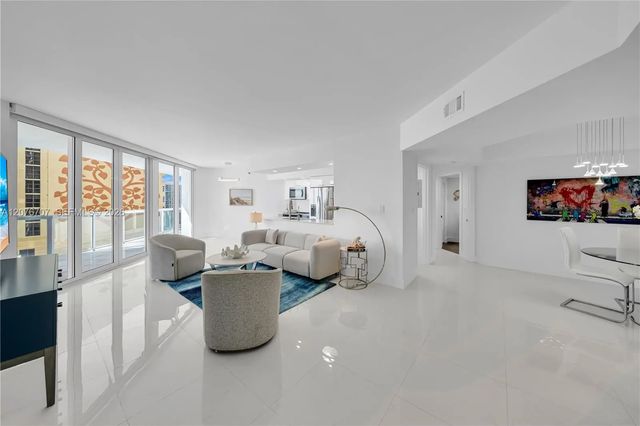 3 of 48 - 16425 Collins Avenue #712, Sunny Isles Beach, FL