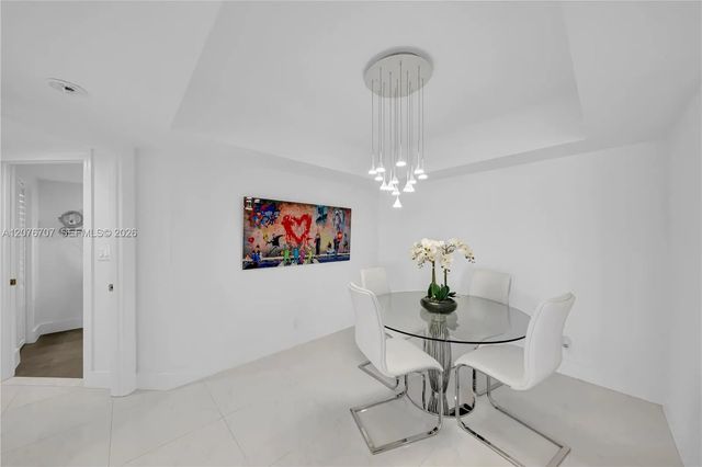 5 of 48 - 16425 Collins Avenue #712, Sunny Isles Beach, FL